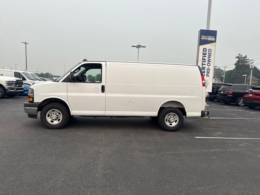 Used 2025 Chevrolet Express Cargo 2500 Work Van Van Cargo Van