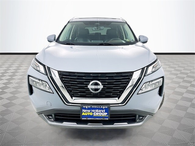 2023 Nissan Rogue SL photo 2