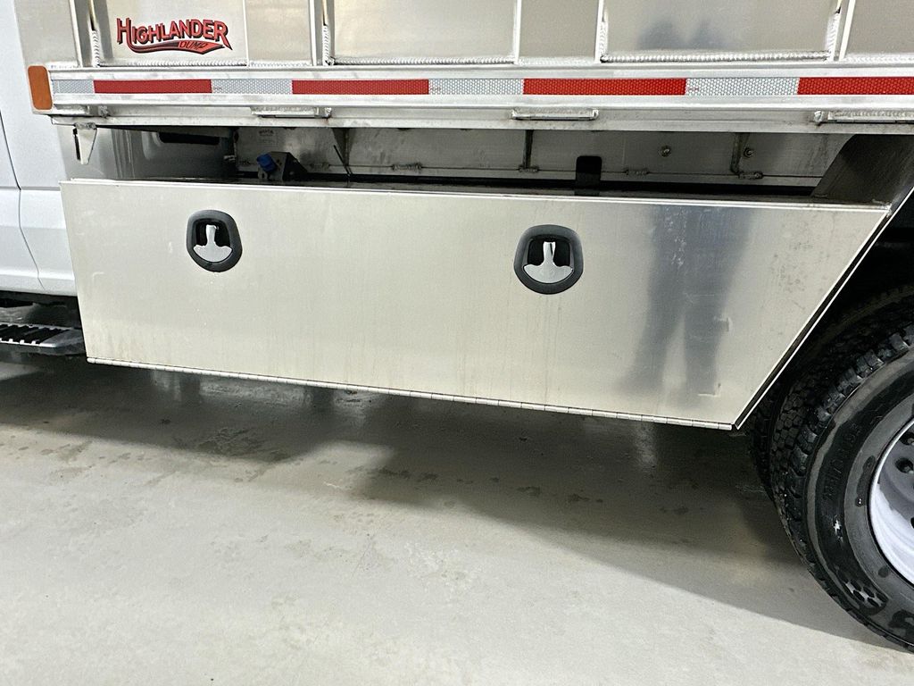 2026 Ford F-550 Super Duty Chassis Cab XL - Photo 31
