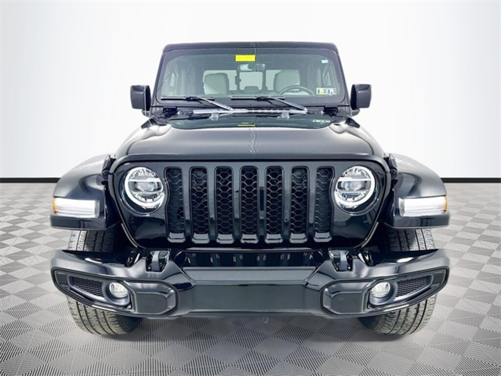 Used 2022 Jeep Gladiator High Altitude Truck Crew Cab