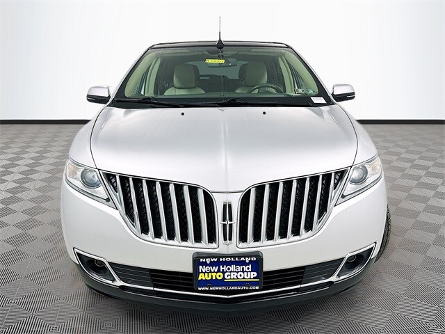 2014 Lincoln MKX Base photo 2