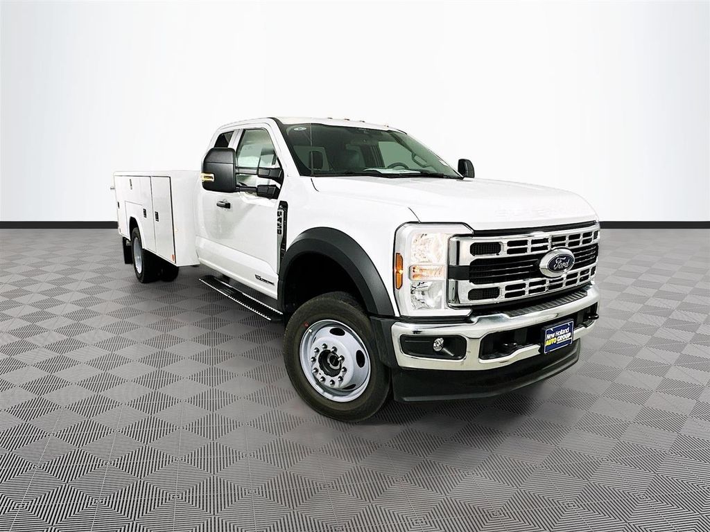 2026 Ford F-450 XL 4x4 SuperCab 192-In DRW's photo