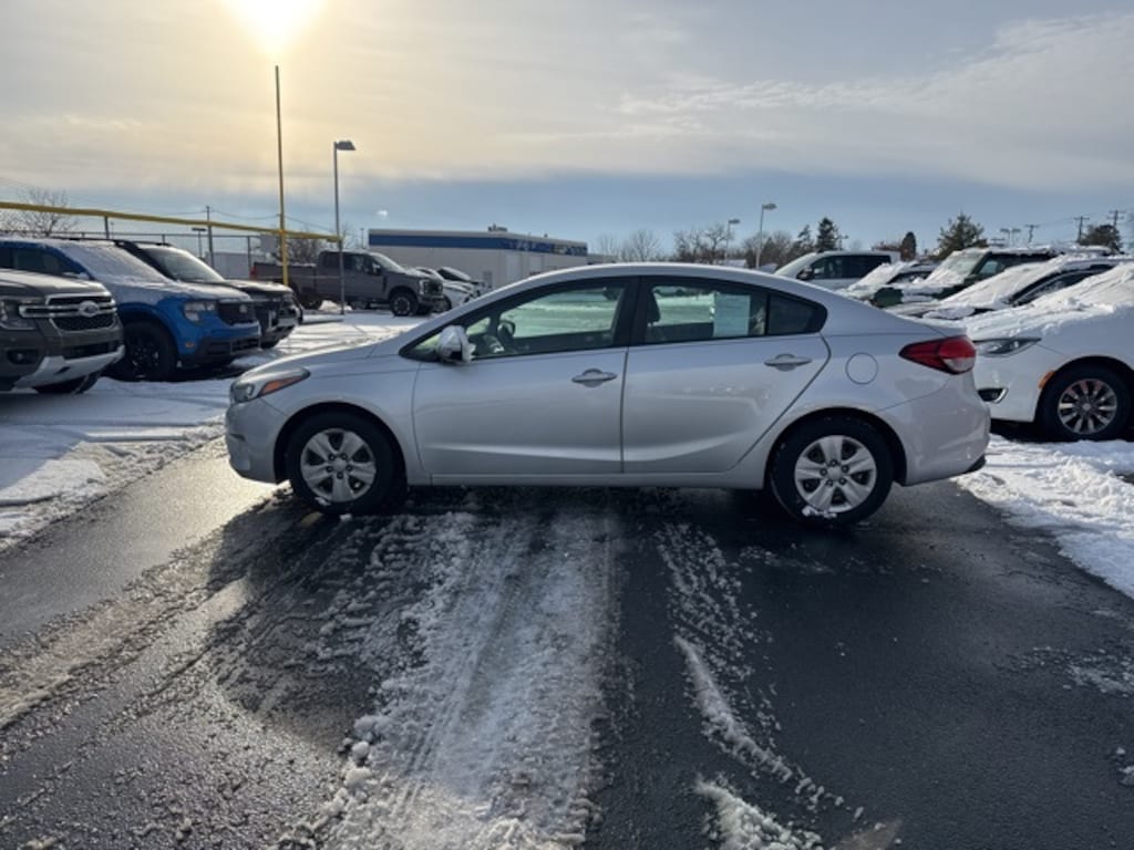Used 2017 Kia Forte LX Sedan