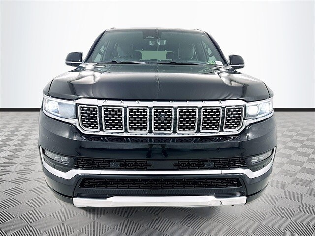 2022 Jeep Grand Wagoneer II photo 2