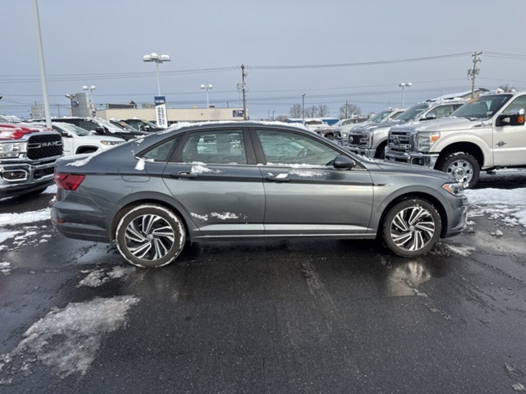 Used 2021 Volkswagen Jetta SEL Sedan