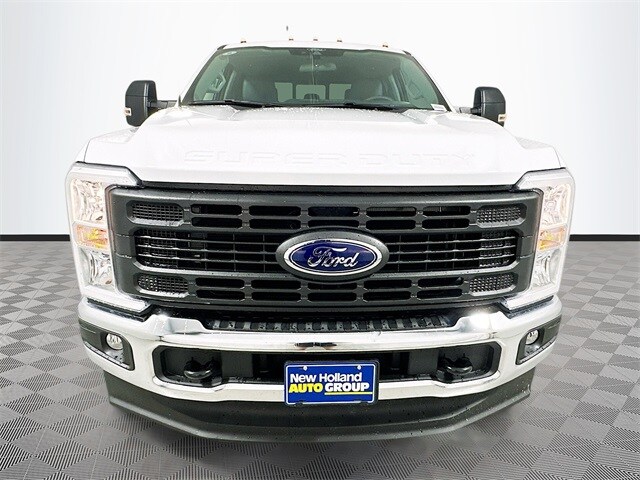 2026 Ford F-350 XL photo 2