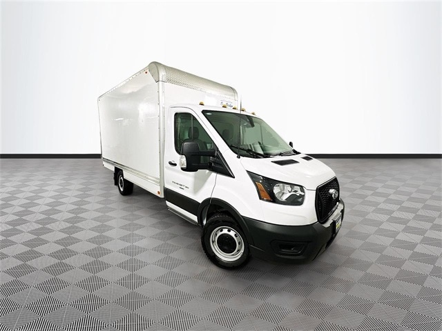 2025 Ford Transit Chassis Cab Base's photo
