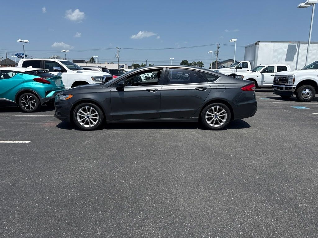 Used 2020 Ford Fusion SE Sedan
