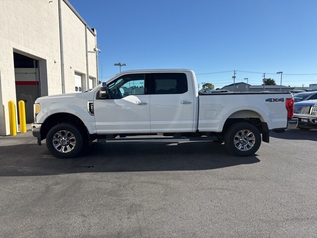 2017 Ford F-250 XLT photo 2