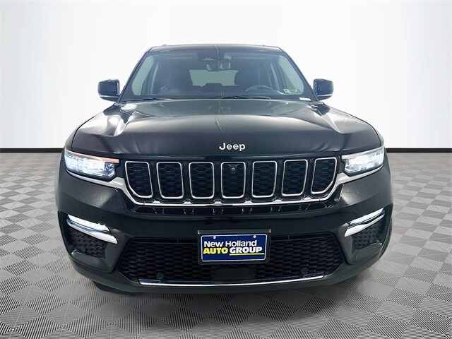 2022 Jeep Grand Cherokee Limited photo 2