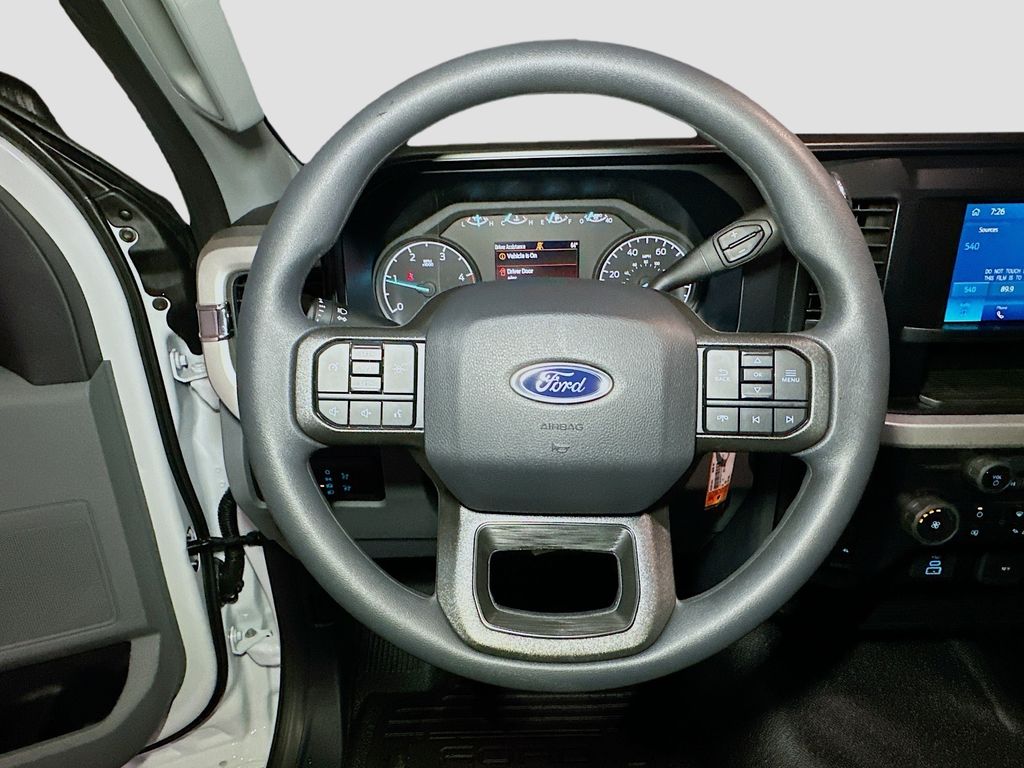 2026 Ford F-550 Super Duty Chassis Cab XL - Photo 9