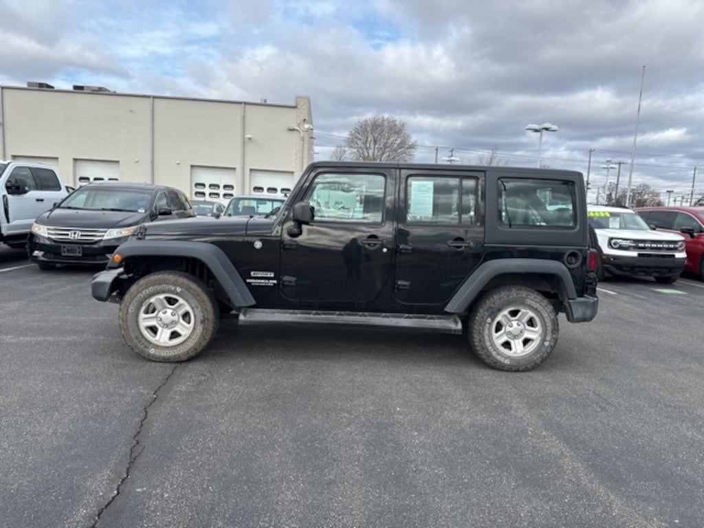 Used 2016 Jeep Wrangler JK Unlimited Unlimited Sport SUV