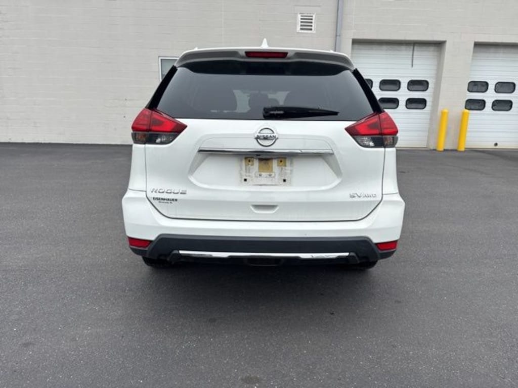 Used 2017 Nissan Rogue SV SUV