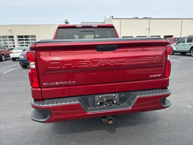 2020 Chevrolet Silverado 1500 RST photo 2