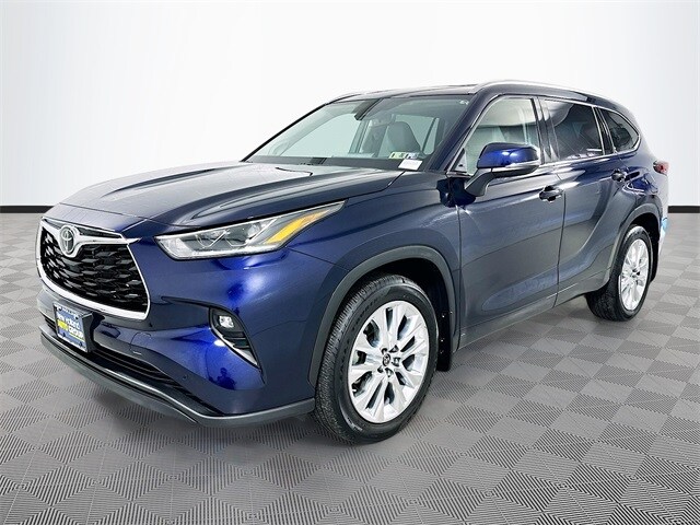 2023 Toyota Highlander Sport photo 3