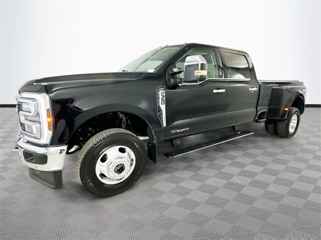 Certified 2024 Ford F-350 Lariat Truck Crew Cab