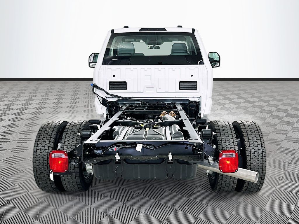 2026 Ford F-550 Super Duty Chassis Cab XL - Photo 7