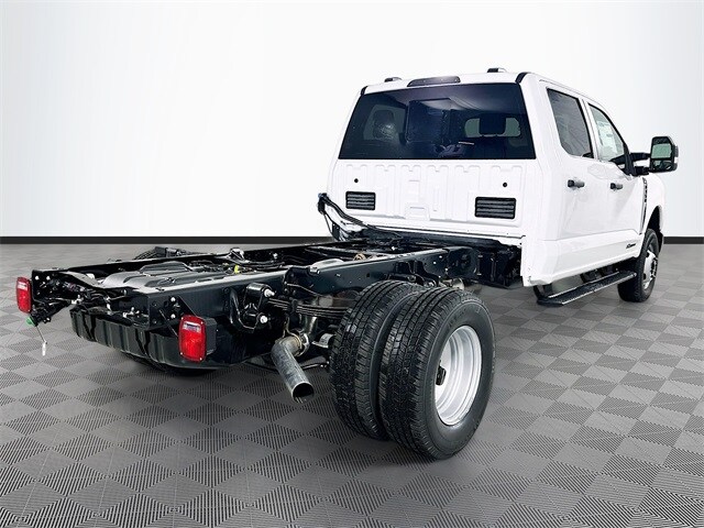 2026 Ford F-350 XL photo 3