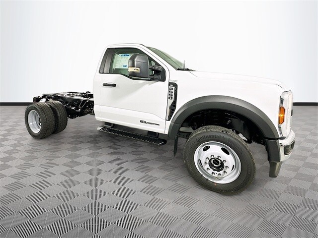 2026 Ford F-550 XL photo 2