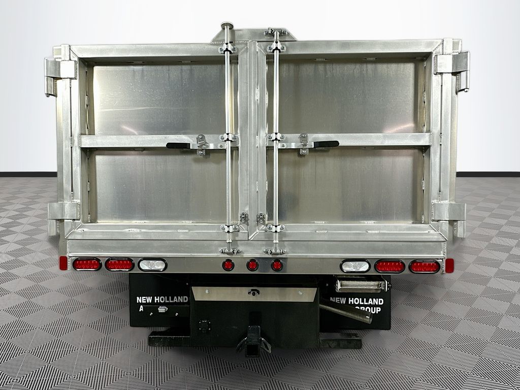 2026 Ford F-550 Super Duty Chassis Cab XL - Photo 7