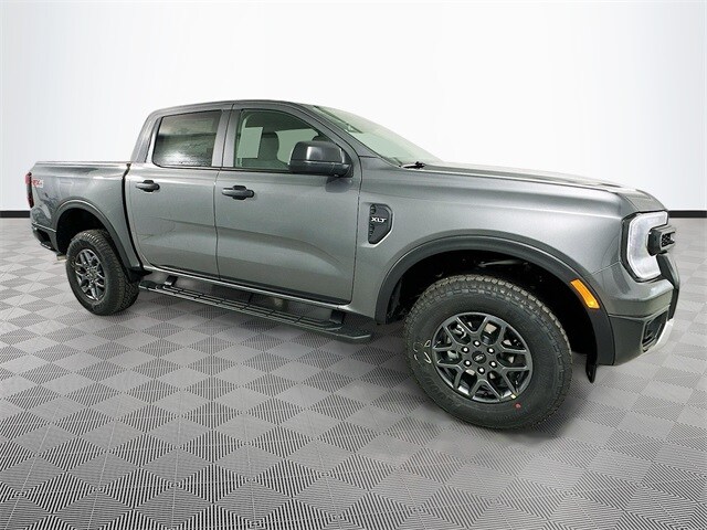 2025 Ford Ranger XLT photo 3