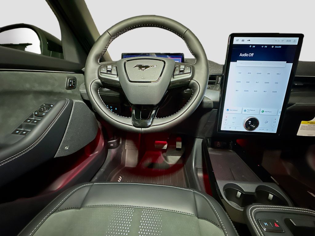 2025 Ford Mustang Mach-E GT - Photo 23