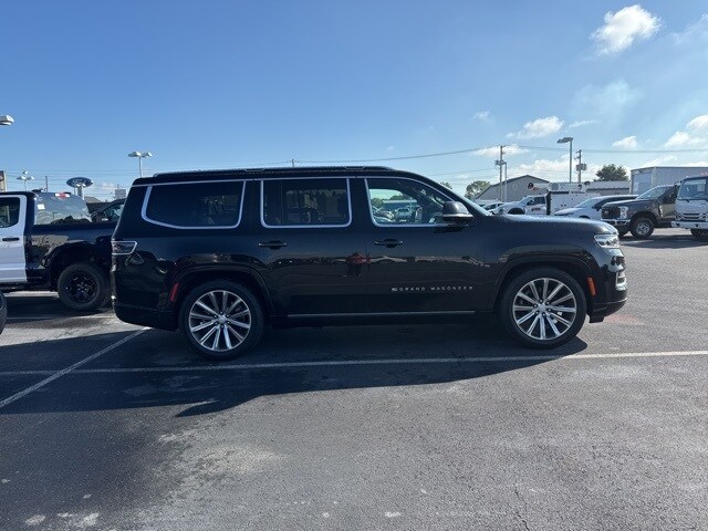 2022 Jeep Grand Wagoneer II photo 4