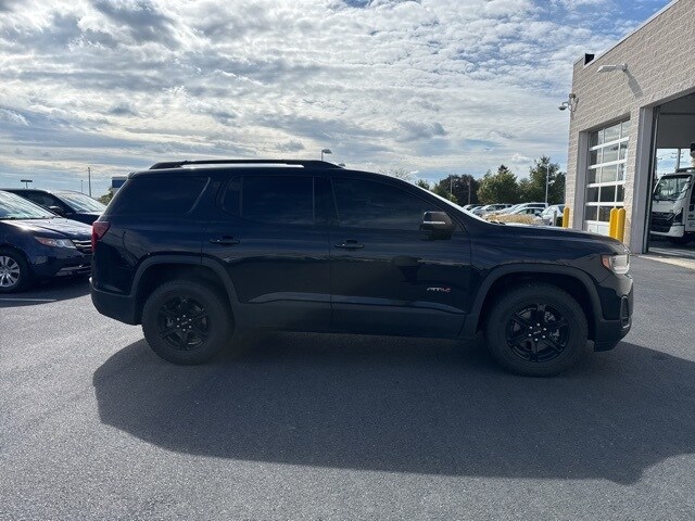 2022 Gmc Acadia AT4 photo 2