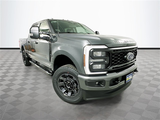 2026 Ford F-250 Super Duty XL's photo