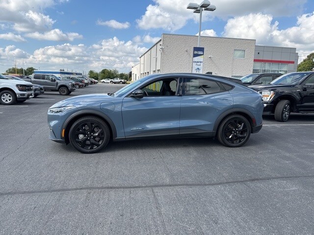 2024 Ford Mustang Mach-E Select photo 2
