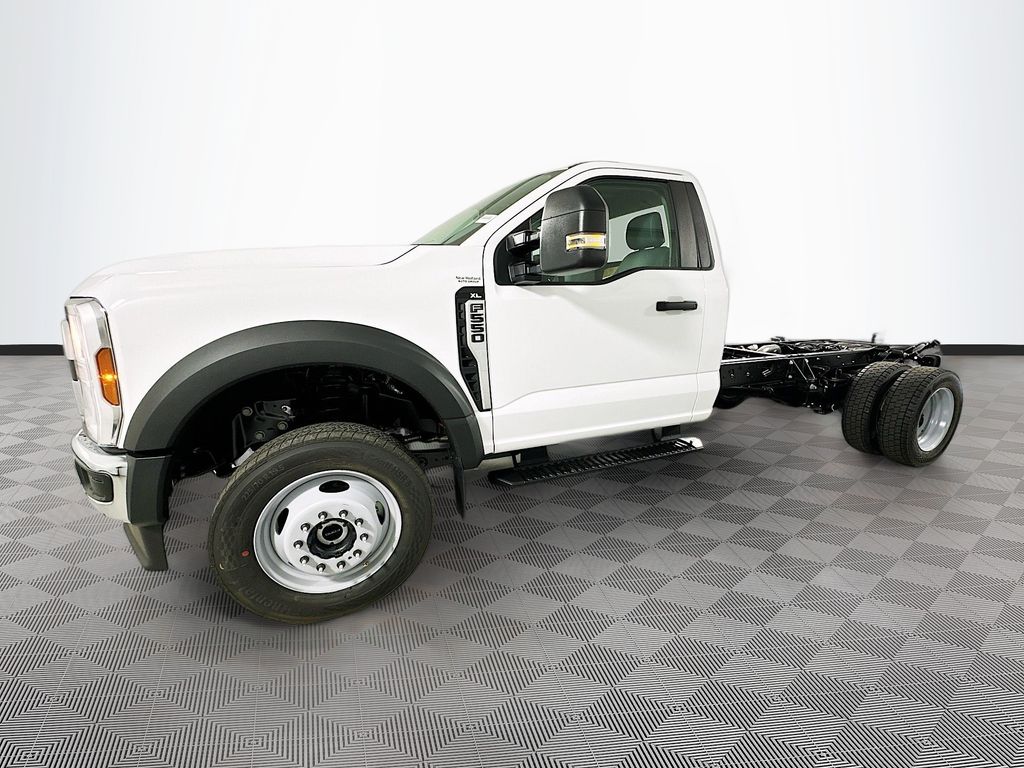 2026 Ford F-550 Super Duty Chassis Cab XL - Photo 23