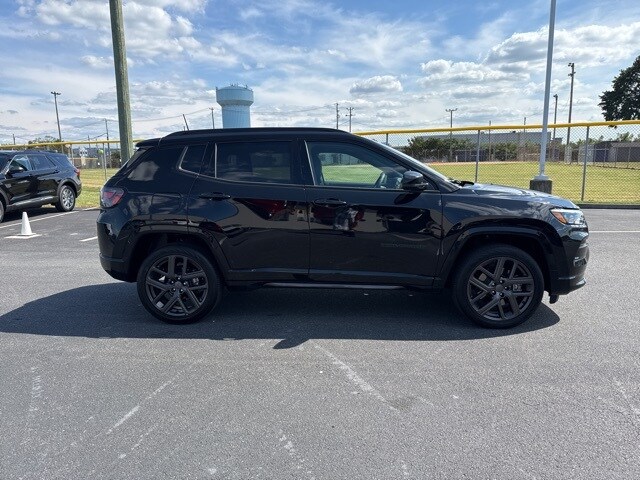 2024 Jeep Compass Limited photo 4