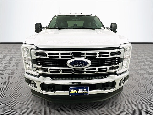 2026 Ford F-250 XLT photo 2