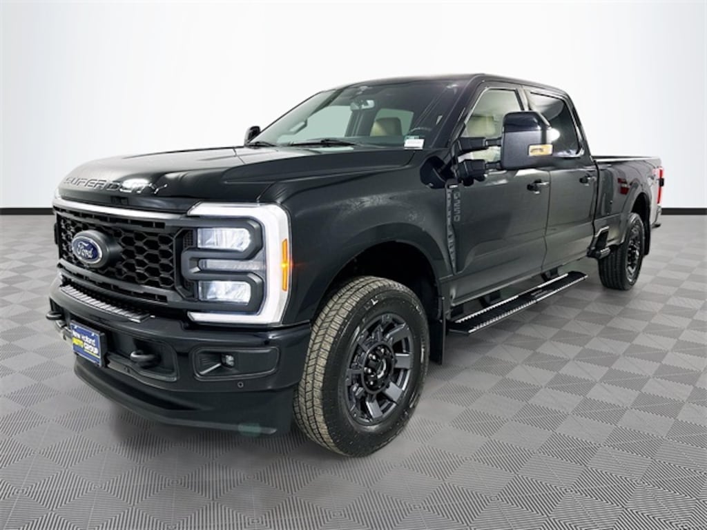 Certified 2023 Ford F-250 Lariat Truck Crew Cab