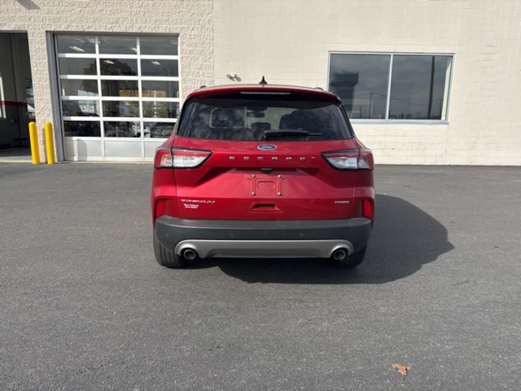 Certified 2022 Ford Escape Titanium SUV