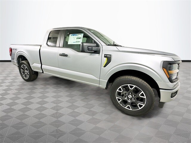 2025 Ford F-150 STX photo 3