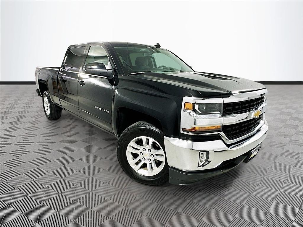 Used 2018 Chevrolet Silverado 1500 LT Truck Crew Cab