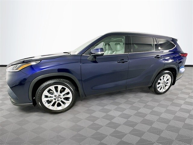 2023 Toyota Highlander Sport photo 4