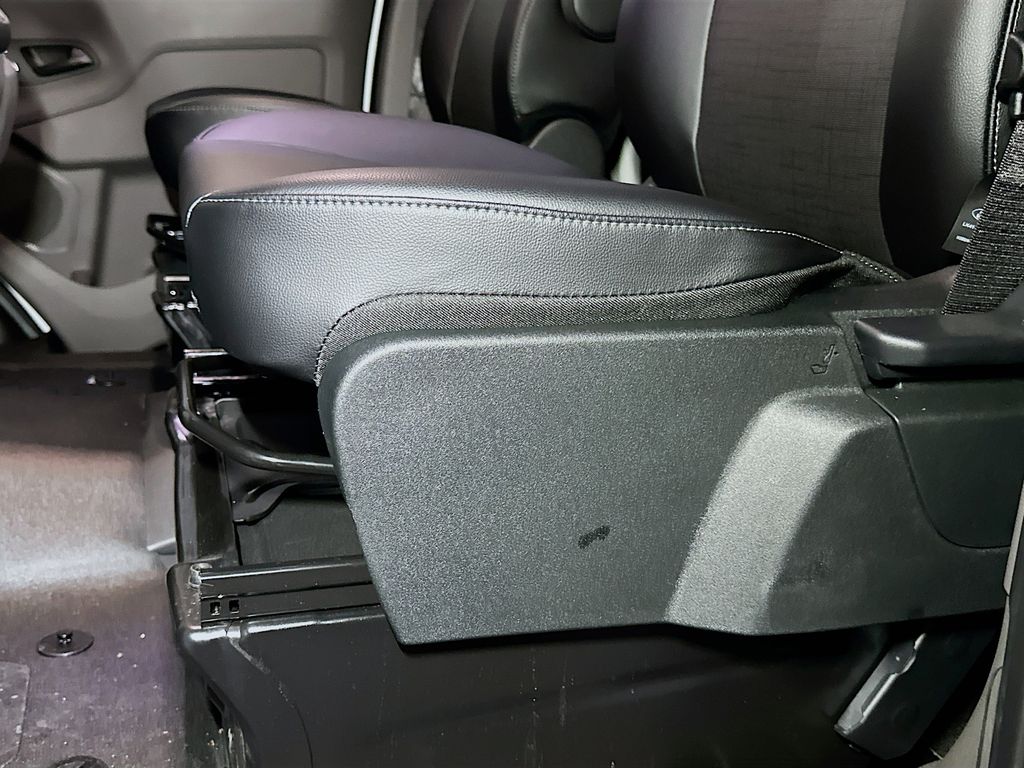 2025 Ford Transit Van Base - Photo 13