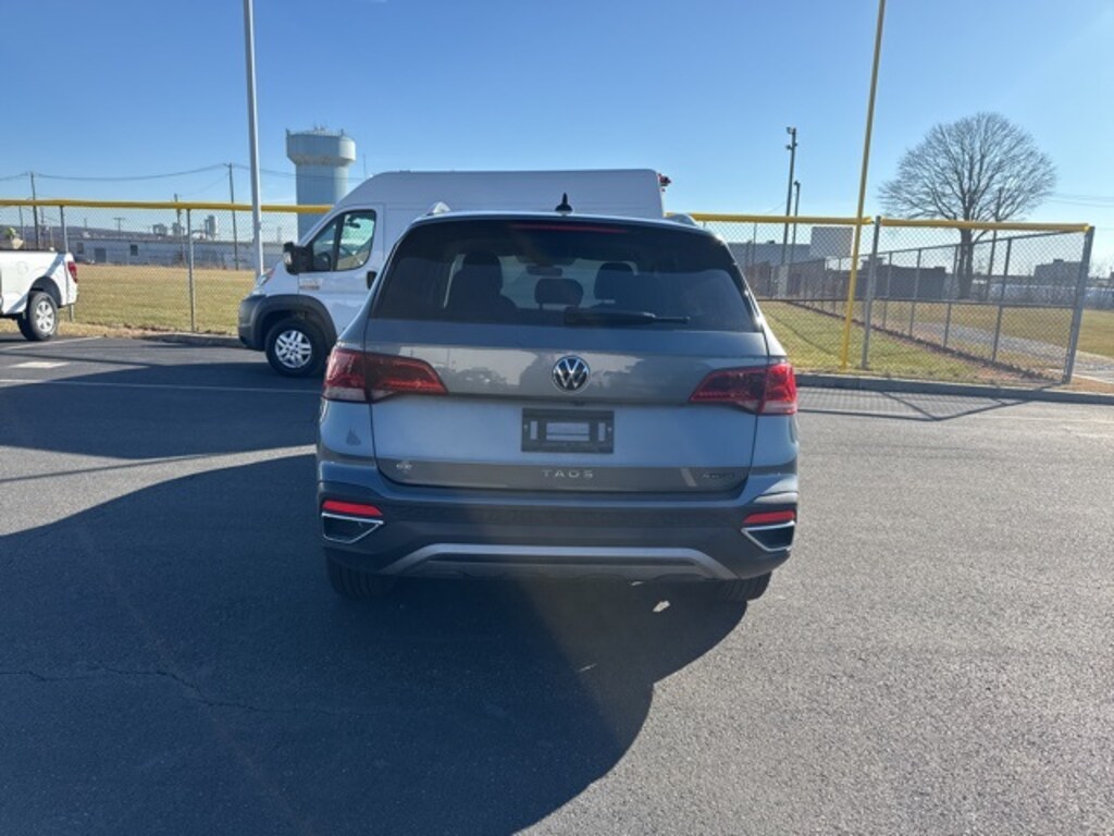 Used 2023 Volkswagen Taos 1.5T SE SUV