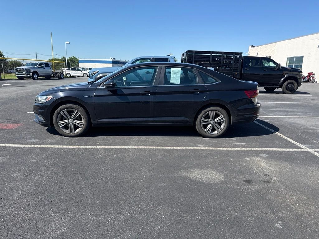 Certified 2019 Volkswagen Jetta R-Line Sedan