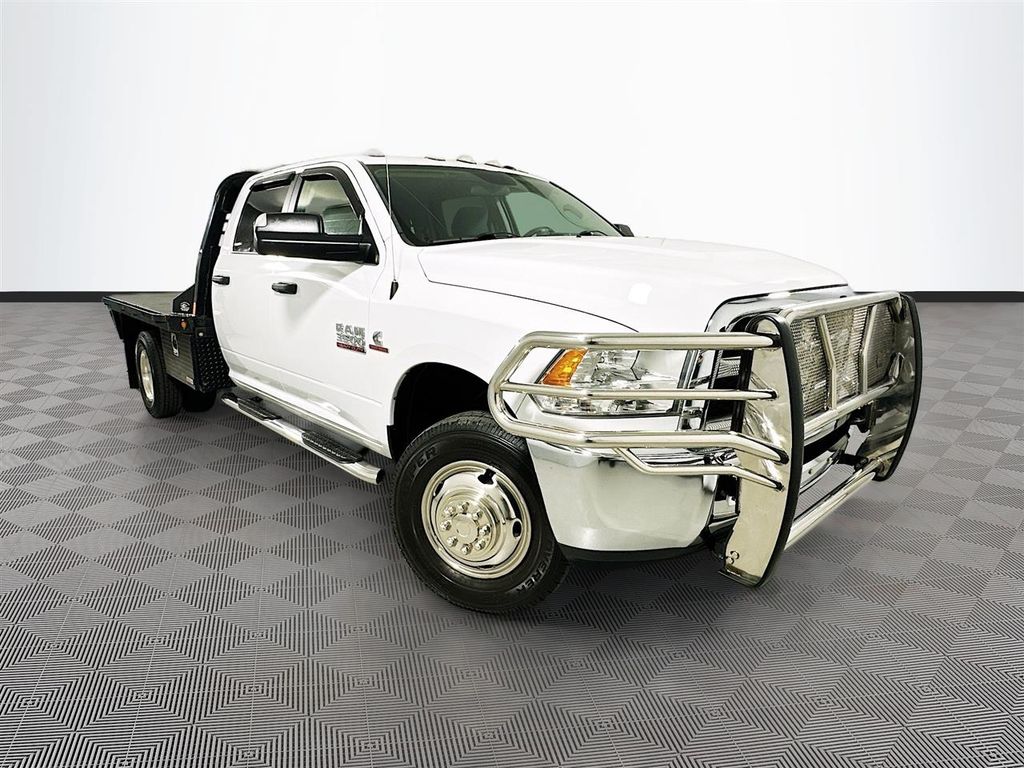 2016 RAM 3500 SLT 4X4 Crew Cab DRW's photo