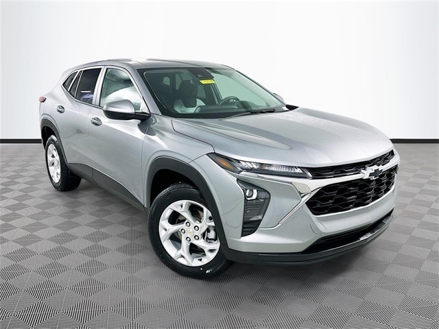 2024 Chevrolet Trax LS's photo