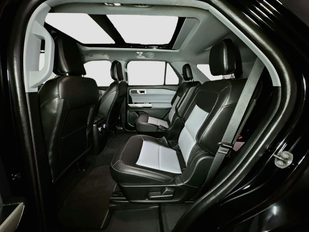 2024 Ford Explorer XLT - Photo 23