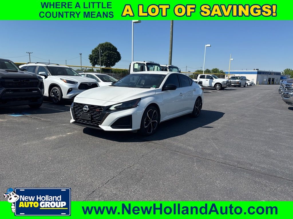 2024 Nissan Altima 2.5 SR's photo