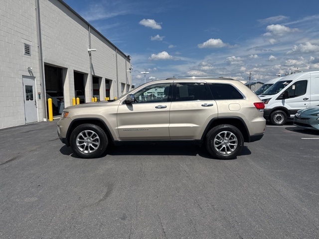 Used 2014 Jeep Grand Cherokee Limited with VIN 1C4RJFBG9EC148932 for sale in New Holland, PA