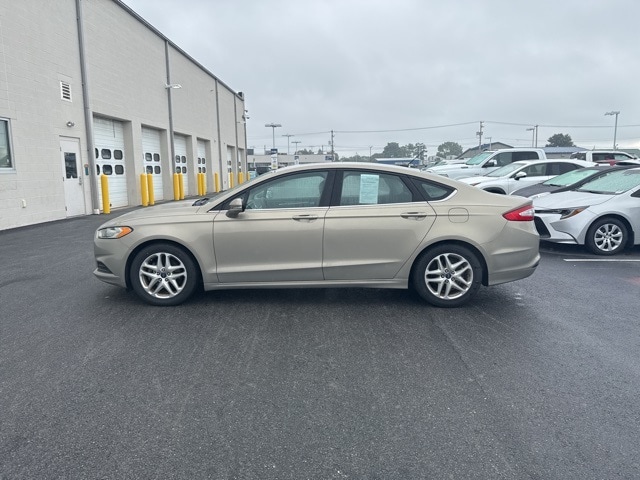 Used 2015 Ford Fusion SE with VIN 3FA6P0H74FR101435 for sale in New Holland, PA