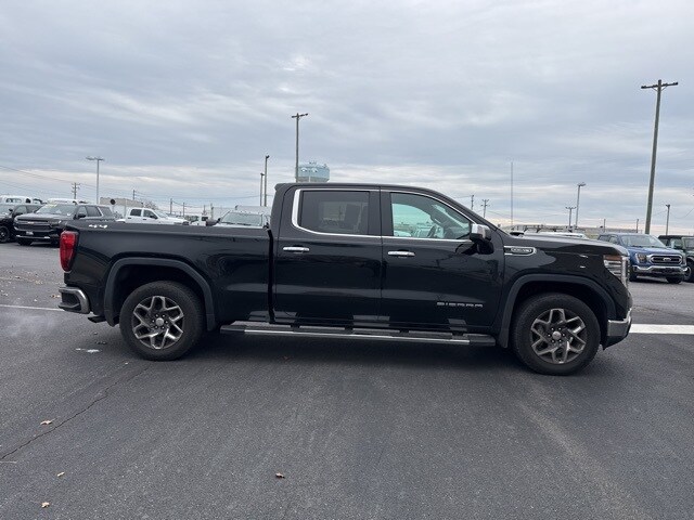 2022 Gmc Sierra 1500 SLT photo 4