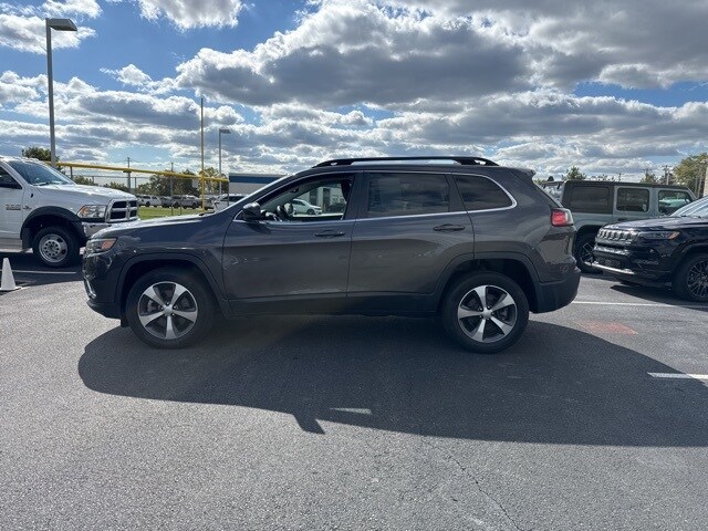 2022 Jeep Cherokee Limited photo 2