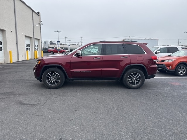 Used 2017 Jeep Grand Cherokee Limited with VIN 1C4RJFBGXHC676337 for sale in New Holland, PA